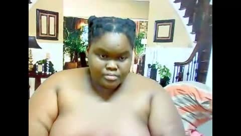 Snapshot of ebonyhotbuns4u2luv chatting on 22, 2, 2025 ebonyhotbuns4u2luv online show from 22, 2, 2025