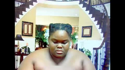 Snapshot of ebonyhotbuns4u2luv chatting on 23, 2, 2025 ebonyhotbuns4u2luv online show from 23, 2, 2025