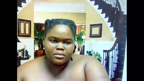 Snapshot of ebonyhotbuns4u2luv chatting on 25, 2, 2025 ebonyhotbuns4u2luv online show from 25, 2, 2025