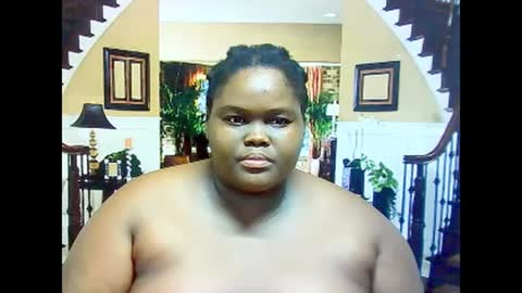 Snapshot of ebonyhotbuns4u2luv chatting on 7, 3, 2025 ebonyhotbuns4u2luv online show from 7, 3, 2025