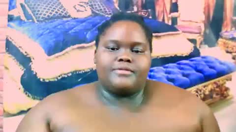 Snapshot of ebonyhotbuns4u2luv chatting on 10, 3, 2025 ebonyhotbuns4u2luv online show from 10, 3, 2025
