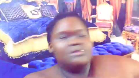 Snapshot of ebonyhotbuns4u2luv chatting on 11, 3, 2025 ebonyhotbuns4u2luv online show from 11, 3, 2025
