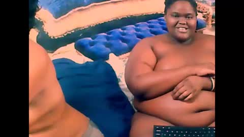 Snapshot of ebonyhotbuns4u2luv chatting on 12, 3, 2025 ebonyhotbuns4u2luv online show from 12, 3, 2025
