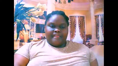 Snapshot of ebonyhotbuns4u2luv chatting on 15, 9, 2025 ebonyhotbuns4u2luv online show from 15, 9, 2025