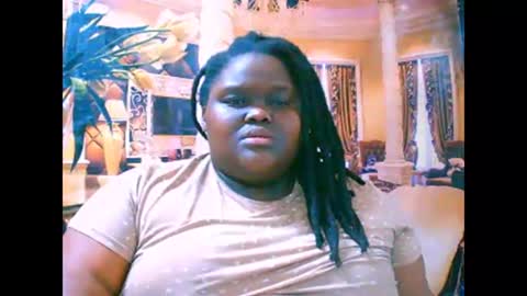 Snapshot of ebonyhotbuns4u2luv chatting on 15, 9, 2025 ebonyhotbuns4u2luv online show from 15, 9, 2025