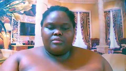 Snapshot of ebonyhotbuns4u2luv chatting on 16, 9, 2025 ebonyhotbuns4u2luv online show from 16, 9, 2025
