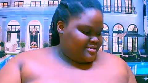 Snapshot of ebonyhotbuns4u2luv chatting on 25, 9, 2025 ebonyhotbuns4u2luv online show from 25, 9, 2025