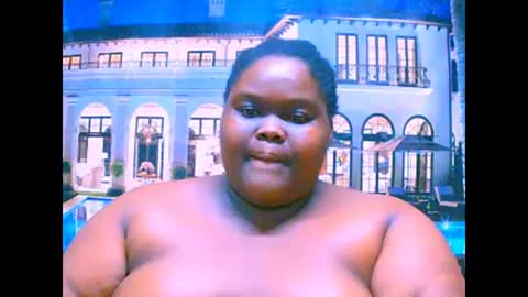 Snapshot of ebonyhotbuns4u2luv chatting on 27, 9, 2025 ebonyhotbuns4u2luv online show from 27, 9, 2025