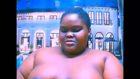 Snapshot of ebonyhotbuns4u2luv chatting on 27, 9, 2025 ebonyhotbuns4u2luv online show from 27, 9, 2025