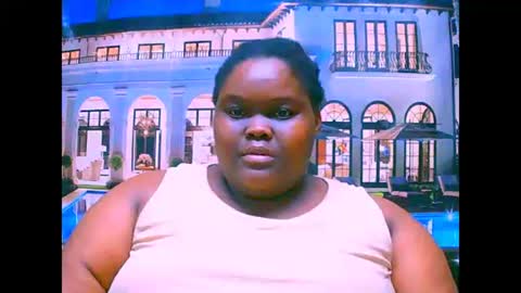 Snapshot of ebonyhotbuns4u2luv chatting on 8, 10, 2025 ebonyhotbuns4u2luv online show from 8, 10, 2025