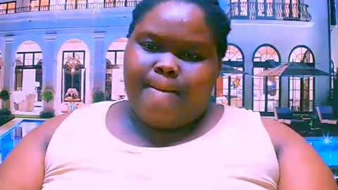 Snapshot of ebonyhotbuns4u2luv chatting on 14, 10, 2025 ebonyhotbuns4u2luv online show from 14, 10, 2025