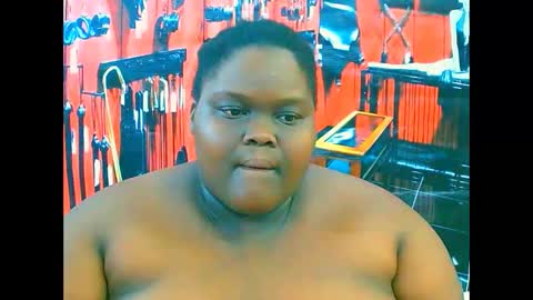 Snapshot of ebonyhotbuns4u2luv chatting on 30, 10, 2025 ebonyhotbuns4u2luv online show from 30, 10, 2025