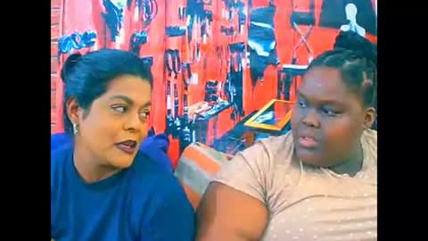 Snapshot of ebonyhotbuns4u2luv chatting on 6, 11, 2025 ebonyhotbuns4u2luv online show from 6, 11, 2025