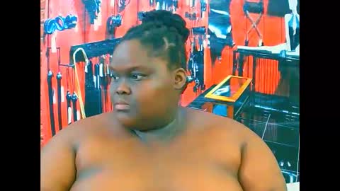 Snapshot of ebonyhotbuns4u2luv chatting on 14, 11, 2025 ebonyhotbuns4u2luv online show from 14, 11, 2025