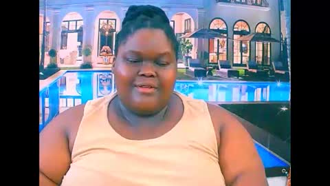 Snapshot of ebonyhotbuns4u2luv chatting on 23, 11, 2025 ebonyhotbuns4u2luv online show from 23, 11, 2025