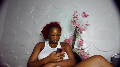 Snapshot of ebonykissxx chatting on 10, 7, 2026 ebonykissxx online show from 10, 7, 2026