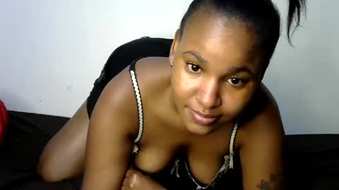 Snapshot of ebonyluna229320 chatting on 17, 1, 2025 i am clara online show from 17, 1, 2025