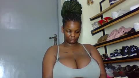 Snapshot of ebonymayahh chatting on 14, 7, 2026 ebonymayahh online show from 14, 7, 2026