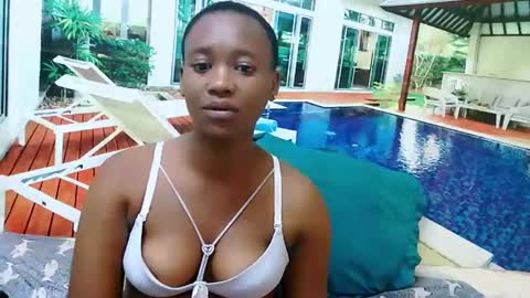 Snapshot of ebonyolive69 chatting on 12, 12, 2024 Cindy online show from 12, 12, 2024
