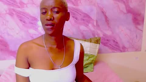 Snapshot of ebonyolive69 chatting on 24, 10, 2025 Cindy online show from 24, 10, 2025