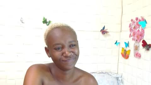 Snapshot of ebonyolive69 chatting on 2, 11, 2025 Cindy online show from 2, 11, 2025