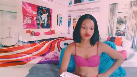 Candy online show from 14, 2, 2025