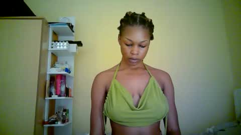 Snapshot of ebonytanqueen chatting on 14, 5, 2026 ebonytanqueen online show from 14, 5, 2026
