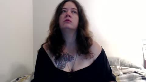 Snapshot of echosol17 chatting on 27, 9, 2025 Weird Echo online show from 27, 9, 2025