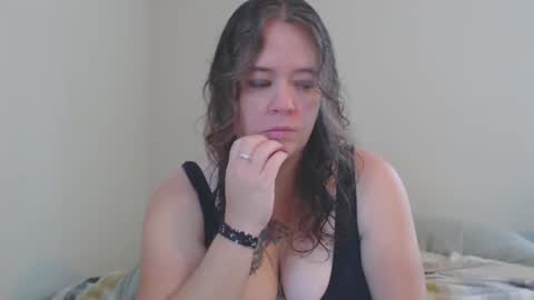 Snapshot of echosol17 chatting on 28, 9, 2025 Weird Echo online show from 28, 9, 2025