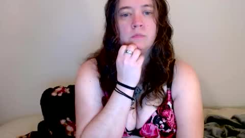 Snapshot of echosol17 chatting on 22, 5, 2026 Weird Echo online show from 22, 5, 2026