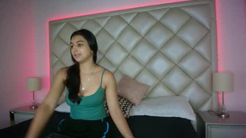 Snapshot of eclipseandflame chatting on 6, 10, 2025 online show from 6, 10, 2025