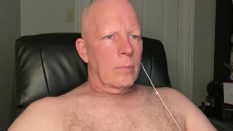 Snapshot of eddygl1968 chatting on 12, 12, 2024 Eddy online show from 12, 12, 2024