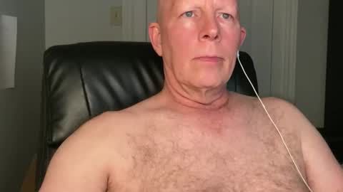 Snapshot of eddygl1968 chatting on 20, 12, 2024 Eddy online show from 20, 12, 2024