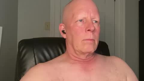 Snapshot of eddygl1968 chatting on 14, 10, 2025 Eddy online show from 14, 10, 2025