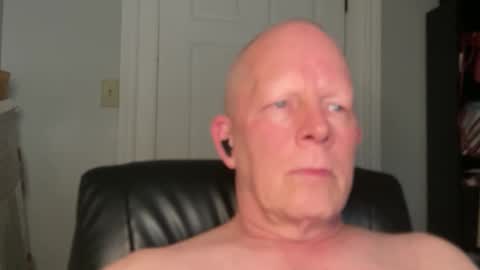 Snapshot of eddygl1968 chatting on 19, 11, 2025 Eddy online show from 19, 11, 2025