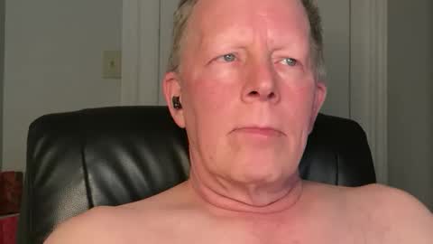 Snapshot of eddygl1968 chatting on 2, 2, 2026 Eddy online show from 2, 2, 2026