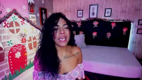 Snapshot of edelaine_rogers chatting on 5, 12, 2024 ede online show from 5, 12, 2024