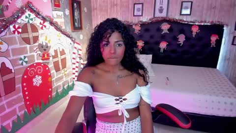 Snapshot of edelaine_rogers chatting on 17, 12, 2024 ede online show from 17, 12, 2024