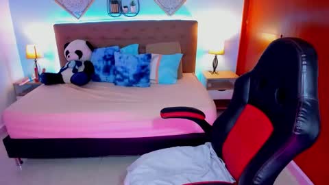 Snapshot of edelaine_rogers chatting on 7, 10, 2025 ede online show from 7, 10, 2025