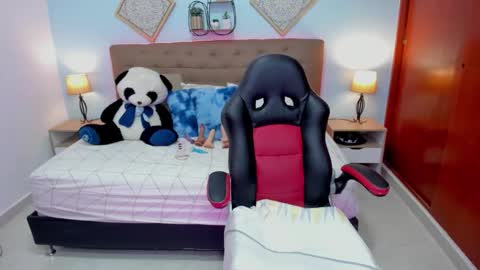 Snapshot of edelaine_rogers chatting on 26, 11, 2025 ede online show from 26, 11, 2025