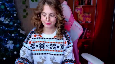 Snapshot of edelinemaher chatting on 4, 1, 2025 Edeline online show from 4, 1, 2025