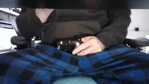 Snapshot of edged_biker chatting on 29, 11, 2025 edged biker online show from 29, 11, 2025