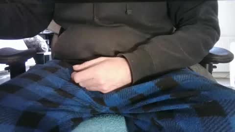 Snapshot of edged_biker chatting on 30, 11, 2025 edged biker online show from 30, 11, 2025