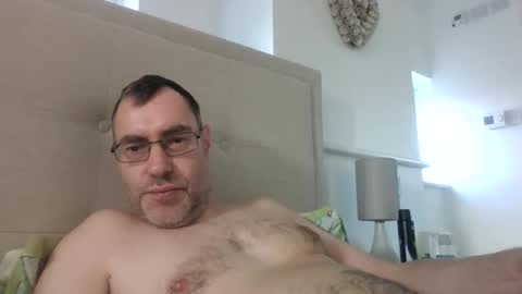 Snapshot of edinandy77 chatting on 19, 12, 2025 edinandy77 online show from 19, 12, 2025