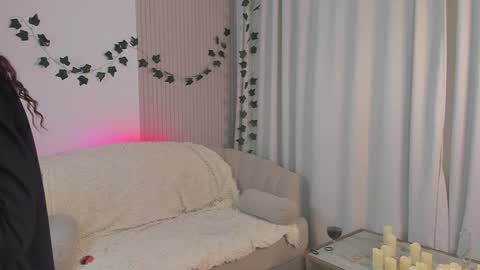 Lisa  online show from 17, 1, 2025