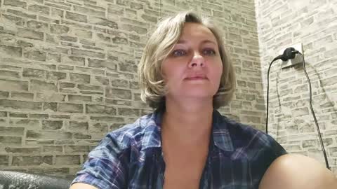 Snapshot of edithmanning chatting on 21, 12, 2024 edithmanning online show from 21, 12, 2024