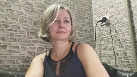 Snapshot of edithmanning chatting on 25, 12, 2024 edithmanning online show from 25, 12, 2024