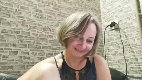 Snapshot of edithmanning chatting on 25, 12, 2024 edithmanning online show from 25, 12, 2024