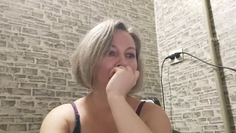 Snapshot of edithmanning chatting on 6, 1, 2025 edithmanning online show from 6, 1, 2025