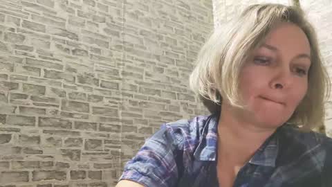 Snapshot of edithmanning chatting on 8, 1, 2025 edithmanning online show from 8, 1, 2025